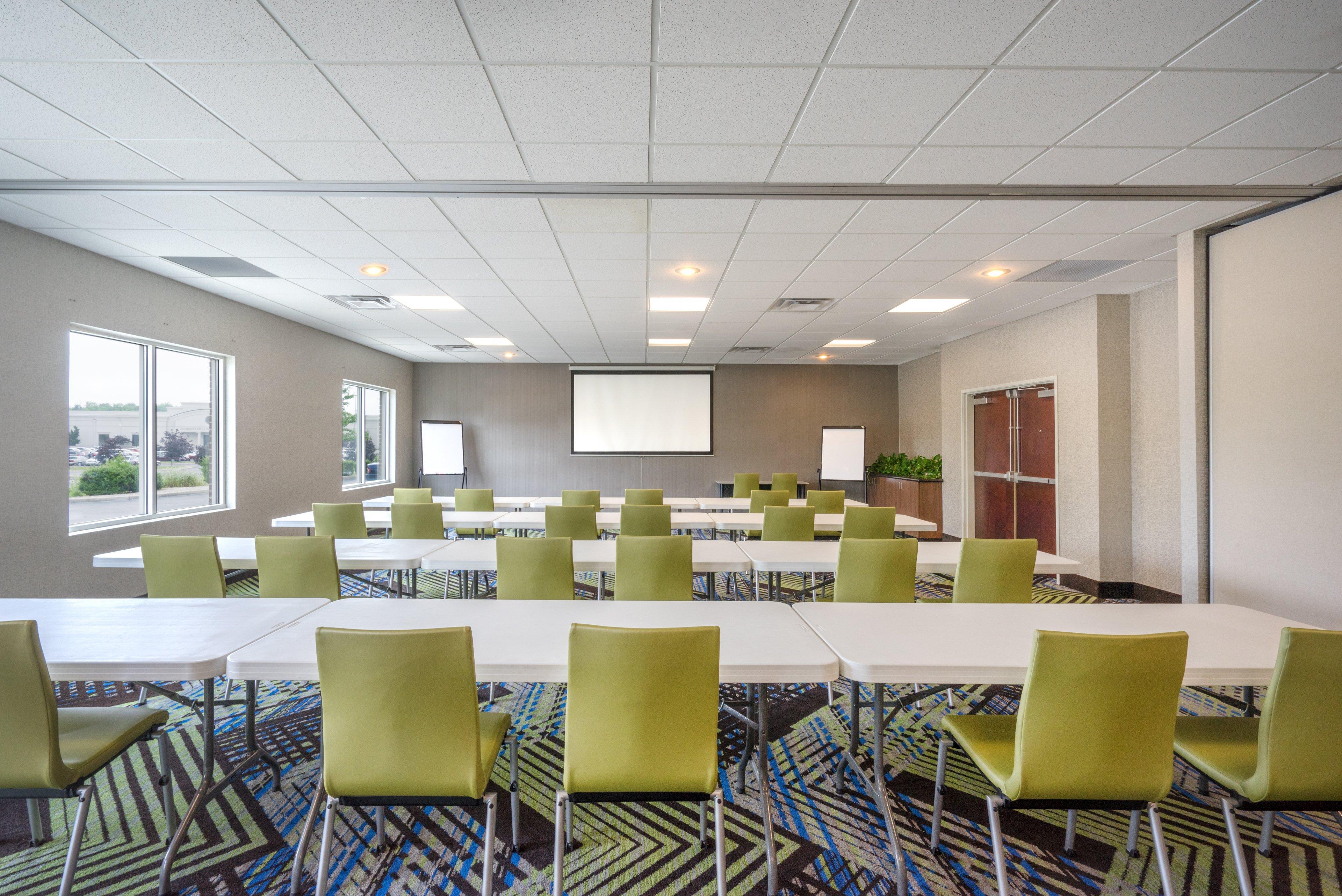 Holiday Inn Express Hotel & Suites Frankfort By Ihg Exteriör bild