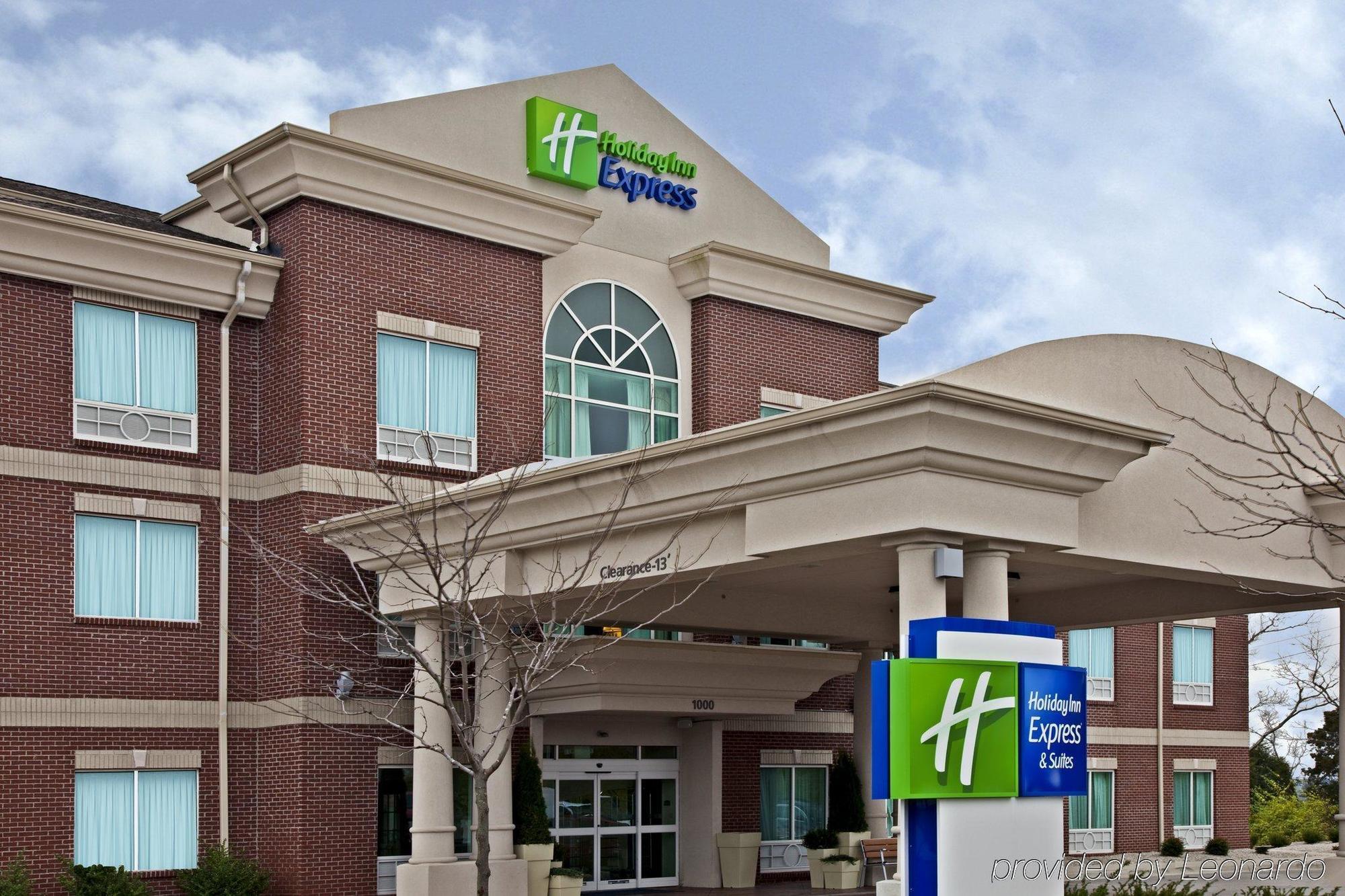 Holiday Inn Express Hotel & Suites Frankfort By Ihg Exteriör bild